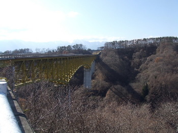 091128八ヶ岳／黄色い橋１.JPG